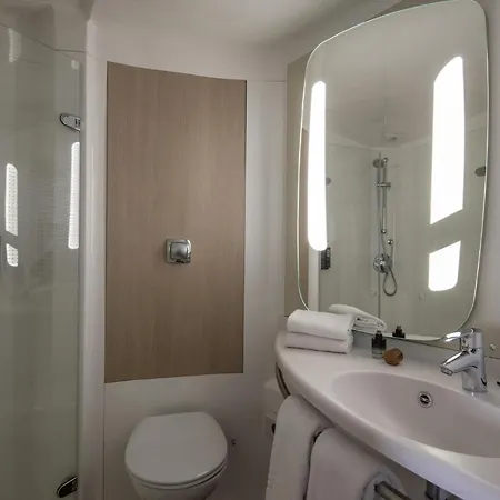 Ibis Golfe De Saint-tropez 3*