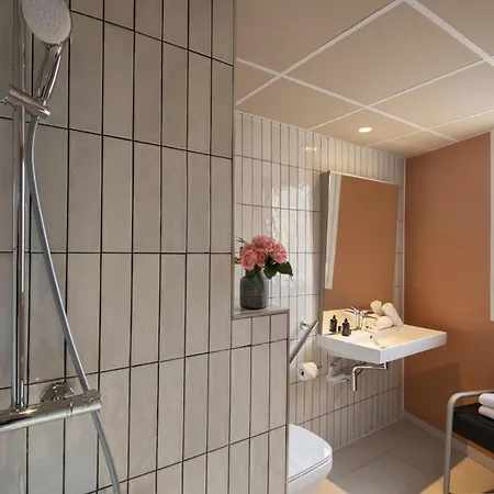 Ibis Golfe De Saint-tropez 3*