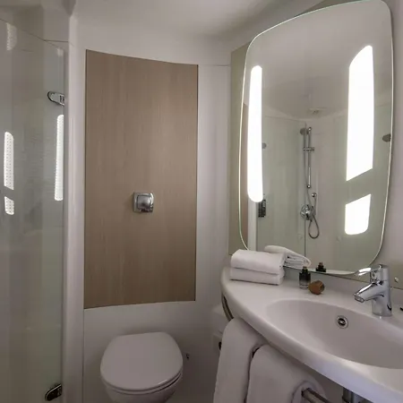 Ibis Golfe De Saint-tropez 3*
