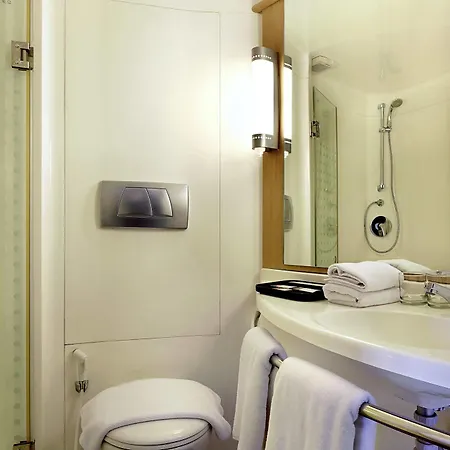 Ibis Golfe De Saint-tropez 3* Cogolin