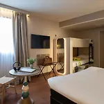Ibis Golfe De Saint-tropez 3*