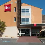 宜必思高尔夫圣特洛佩兹酒店