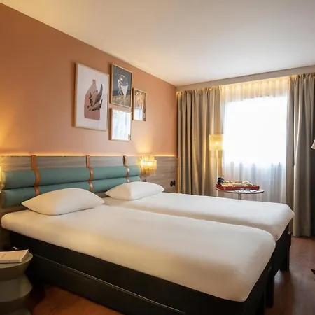 Ibis Golfe De Saint-tropez Otel Cogolin