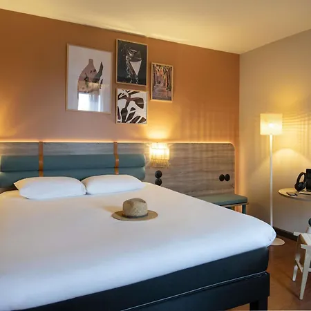 Otel Ibis Golfe De Saint-tropez Cogolin