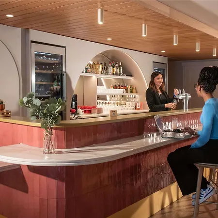 Otel Ibis Golfe De Saint-tropez 3*