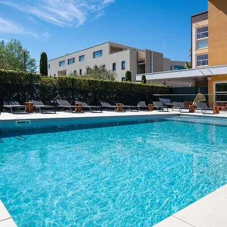 Ibis Golfe De Saint-tropez 3* Cogolin