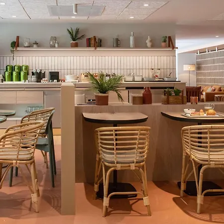 Hotel Ibis Golfe De Saint-tropez 3*