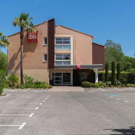 Ibis Golfe De Saint-tropez 3*