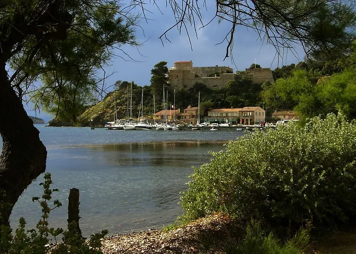 מלון Ibis Golfe De Saint-tropez