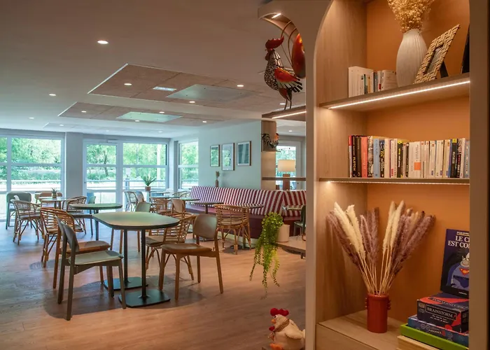 Ibis Golfe De Saint-tropez 3* קוגולין