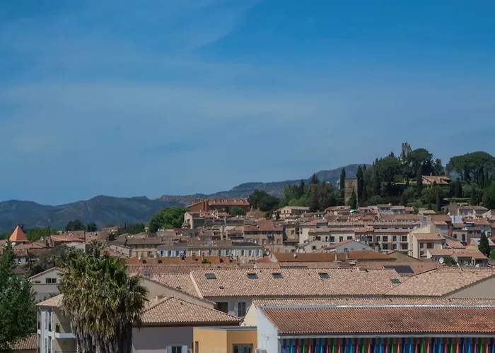 Ibis Golfe De Saint-tropez מלון 3*
