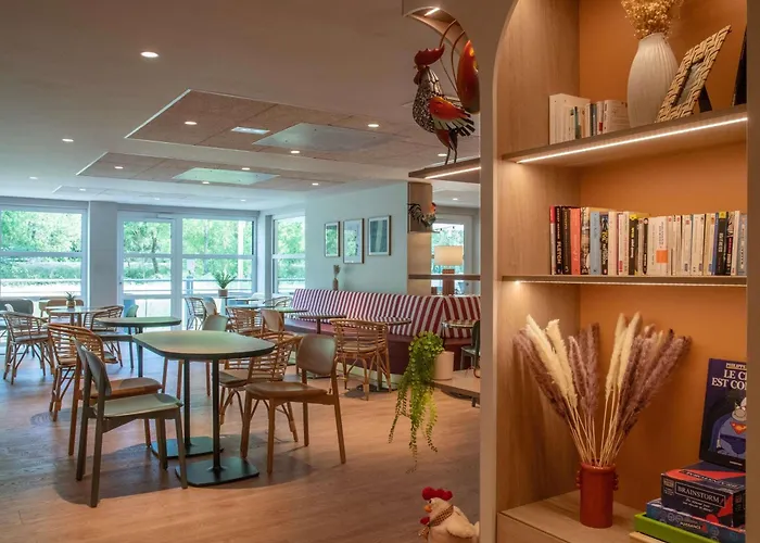 Ibis Golfe De Saint-tropez מלון 3*