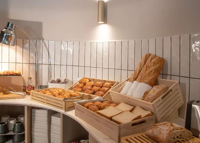 Hotell Ibis Golfe De Saint-tropez 3*