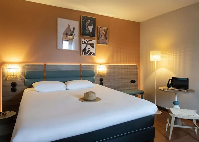Hotel Ibis Golfe De Saint-tropez Cogolin