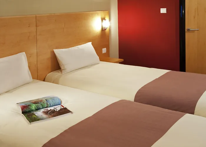 Hotell Ibis Golfe De Saint-tropez 3*