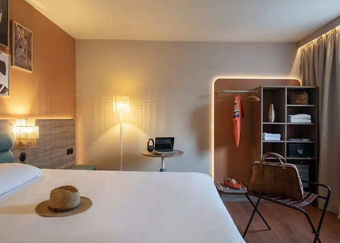 Hotel Ibis Golfe De Saint-tropez Cogolin