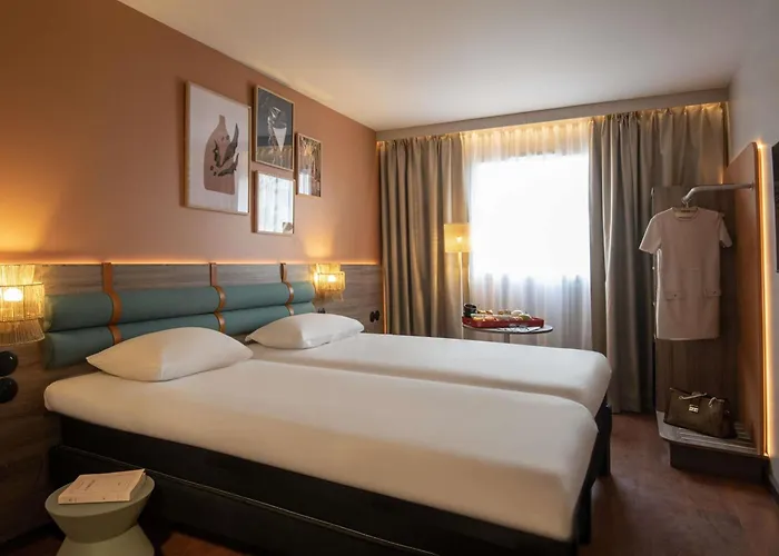 Ibis Golfe De Saint-tropez מלון קוגולין
